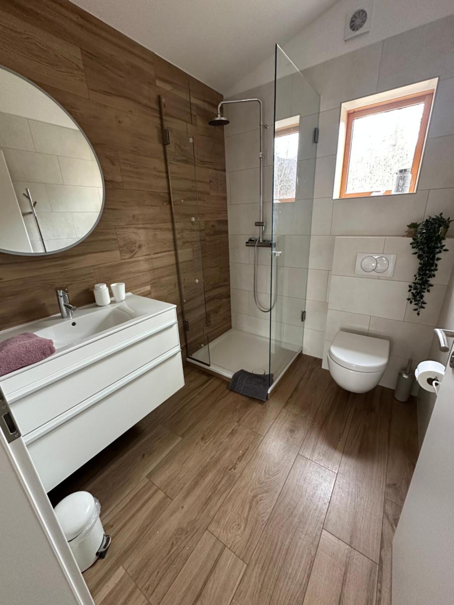 Asholl Guesthouse - Farmstay Akureyri Buitenkant foto